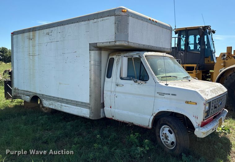 image for item DO1257 1990 Ford E350 box truck