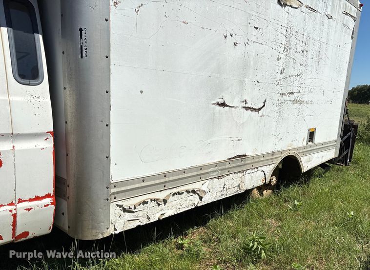 image for item DO1257 1990 Ford E350 box truck