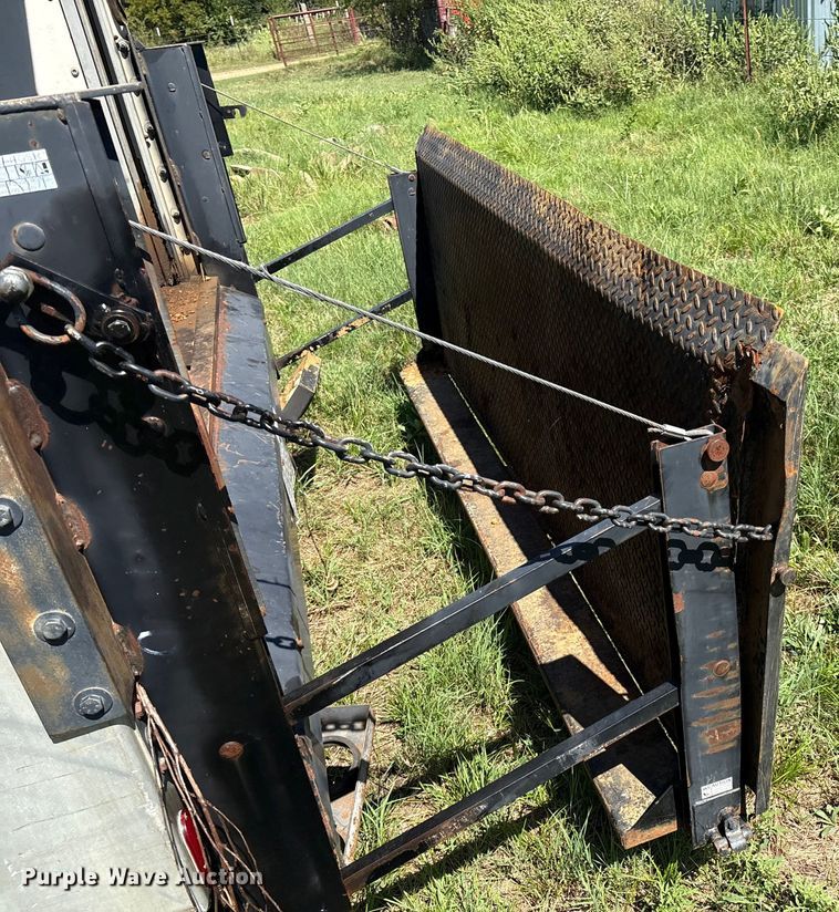 image for item DO1257 1990 Ford E350 box truck