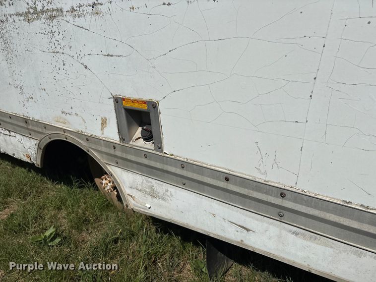 image for item DO1257 1990 Ford E350 box truck