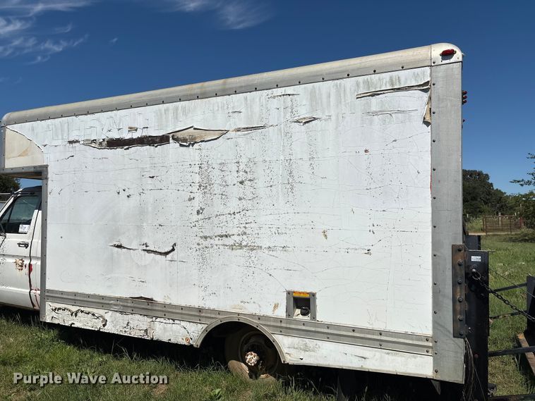 image for item DO1257 1990 Ford E350 box truck