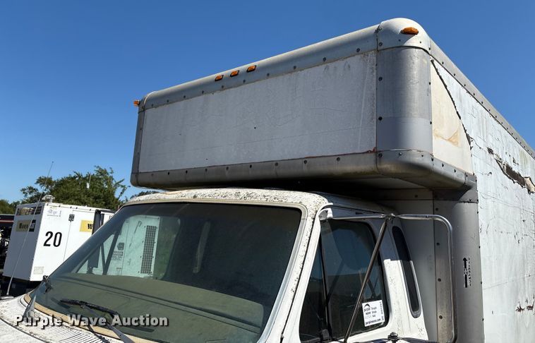 image for item DO1257 1990 Ford E350 box truck