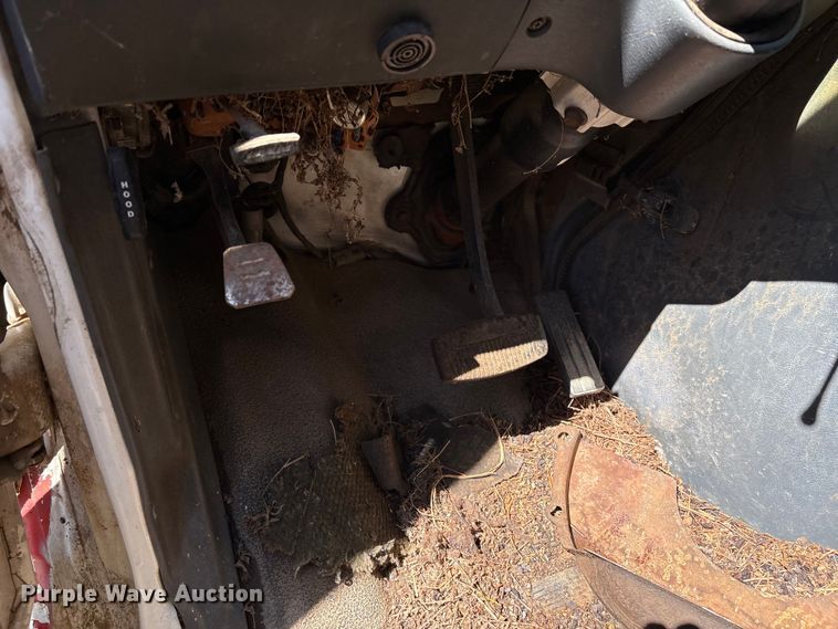 image for item DO1257 1990 Ford E350 box truck