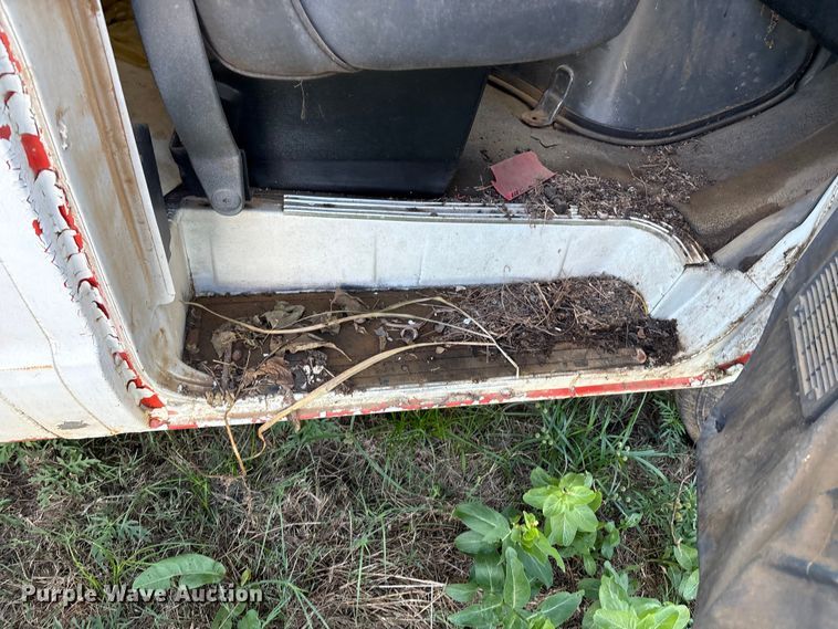 image for item DO1257 1990 Ford E350 box truck