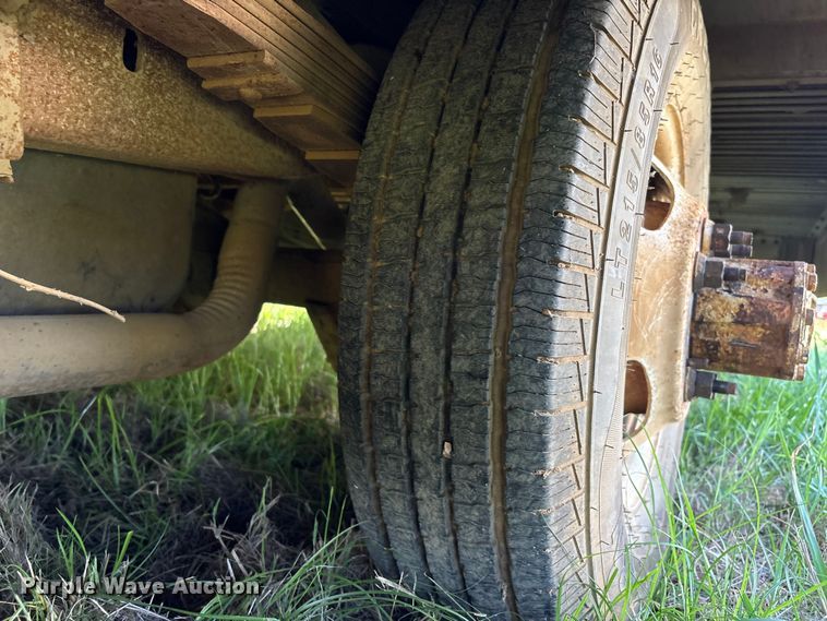 image for item DO1257 1990 Ford E350 box truck