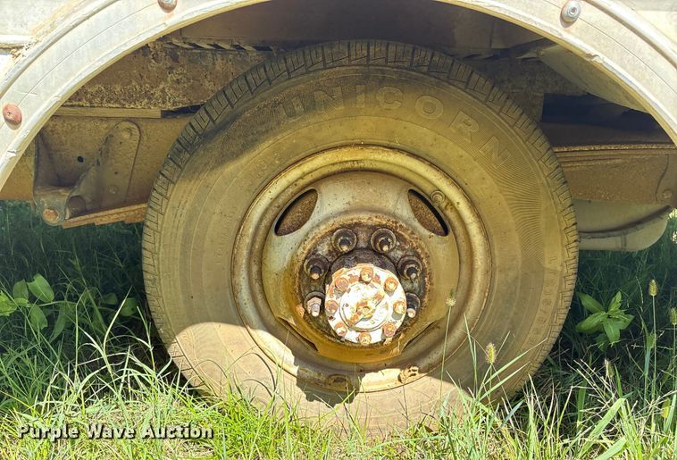 image for item DO1257 1990 Ford E350 box truck