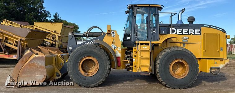 image for item DO1262 2019 John Deere 744K wheel loader