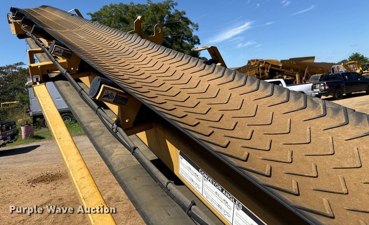 image for item DO1264 Screen Machine Industries Spyder 514TS screening plant