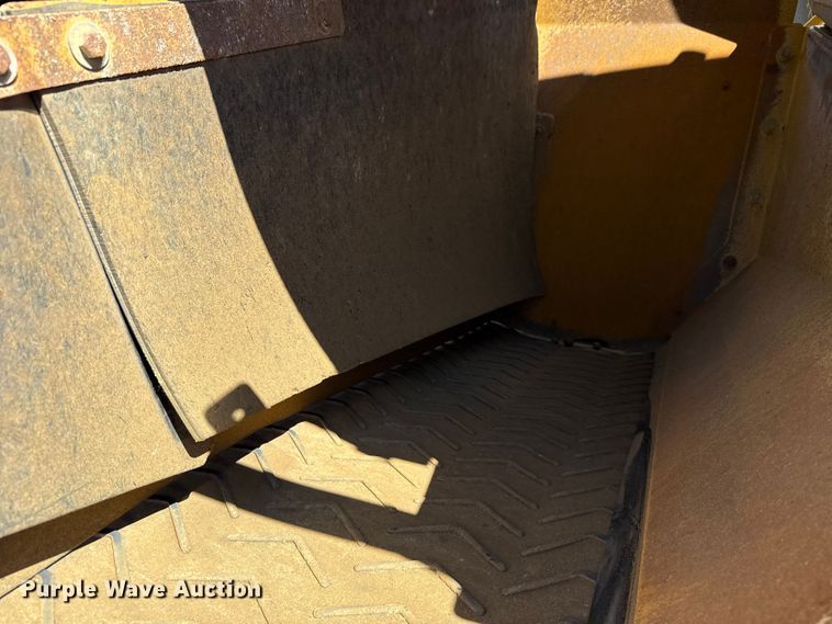 image for item DO1264 Screen Machine Industries Spyder 514TS screening plant