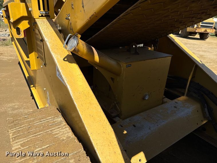 image for item DO1264 Screen Machine Industries Spyder 514TS screening plant