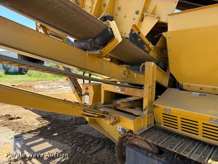 image for item DO1264 Screen Machine Industries Spyder 514TS screening plant