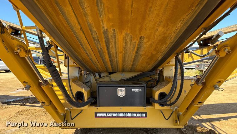 image for item DO1264 Screen Machine Industries Spyder 514TS screening plant