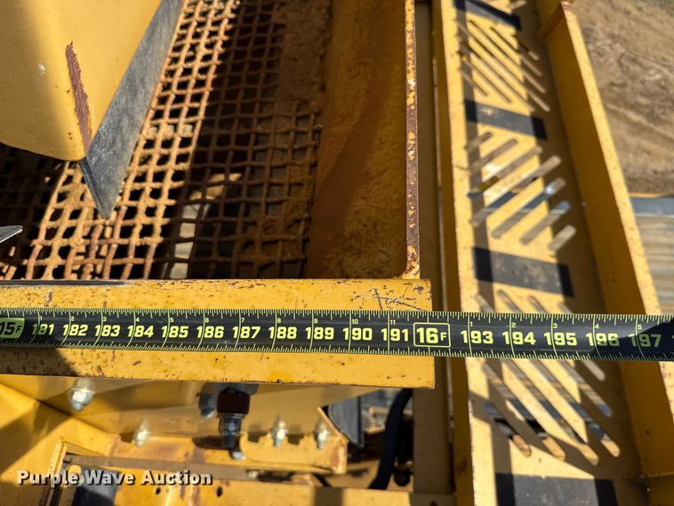 image for item DO1264 Screen Machine Industries Spyder 514TS screening plant