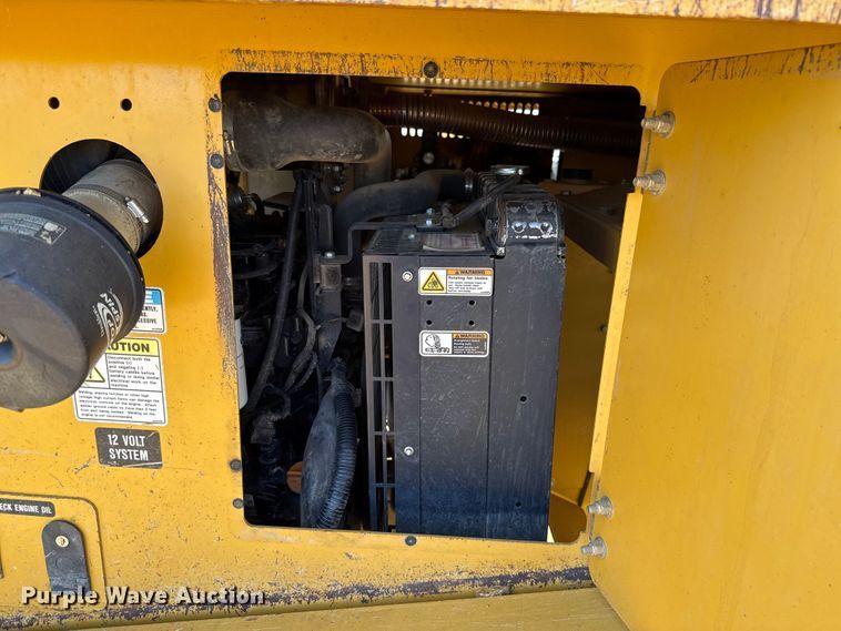 image for item DO1264 Screen Machine Industries Spyder 514TS screening plant