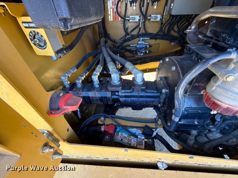 image for item DO1264 Screen Machine Industries Spyder 514TS screening plant