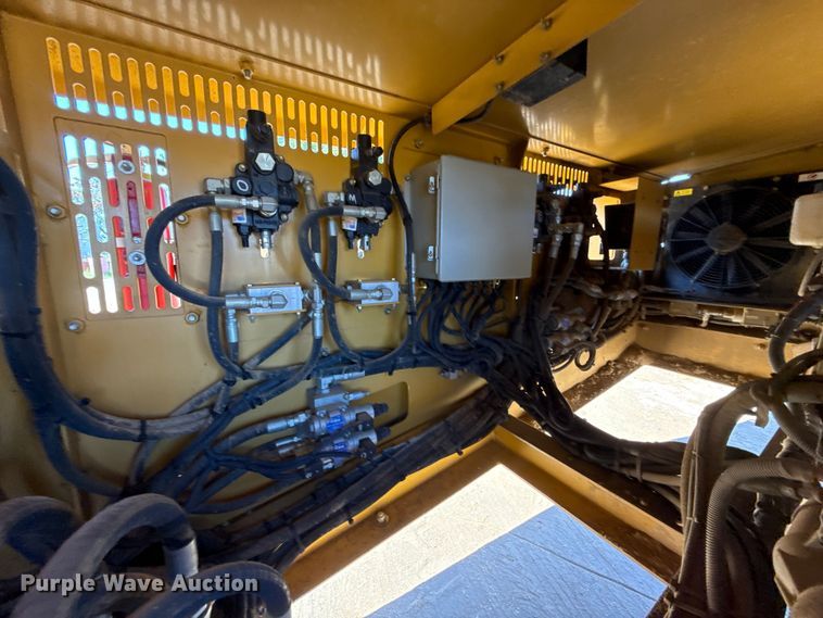 image for item DO1264 Screen Machine Industries Spyder 514TS screening plant