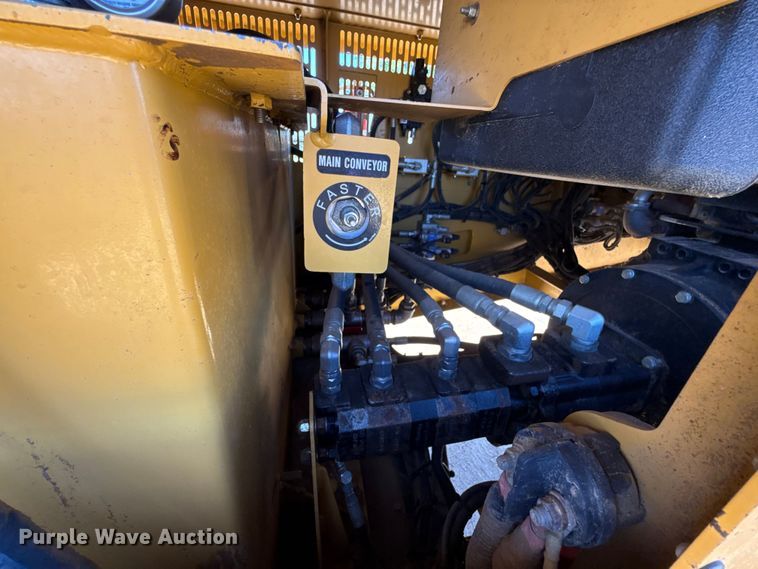 image for item DO1264 Screen Machine Industries Spyder 514TS screening plant