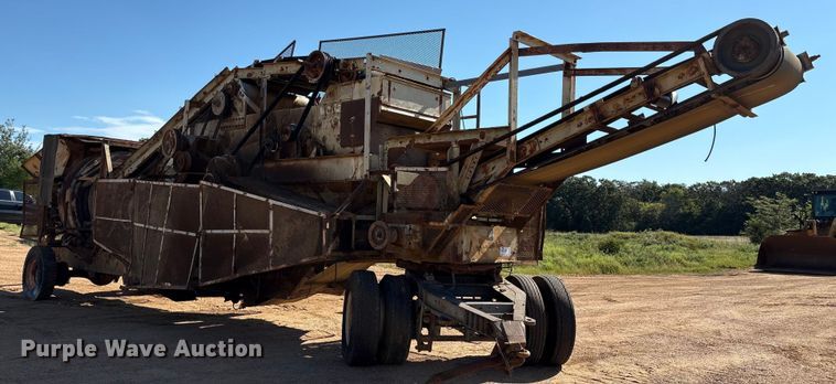 image for item DO1265 Cedarapids crushing plant