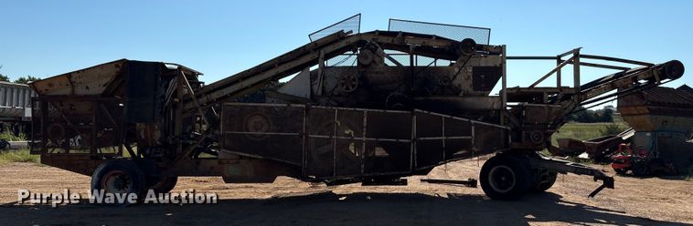 image for item DO1265 Cedarapids crushing plant