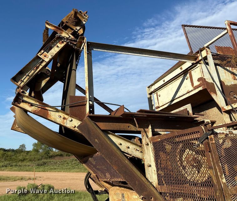 image for item DO1265 Cedarapids crushing plant