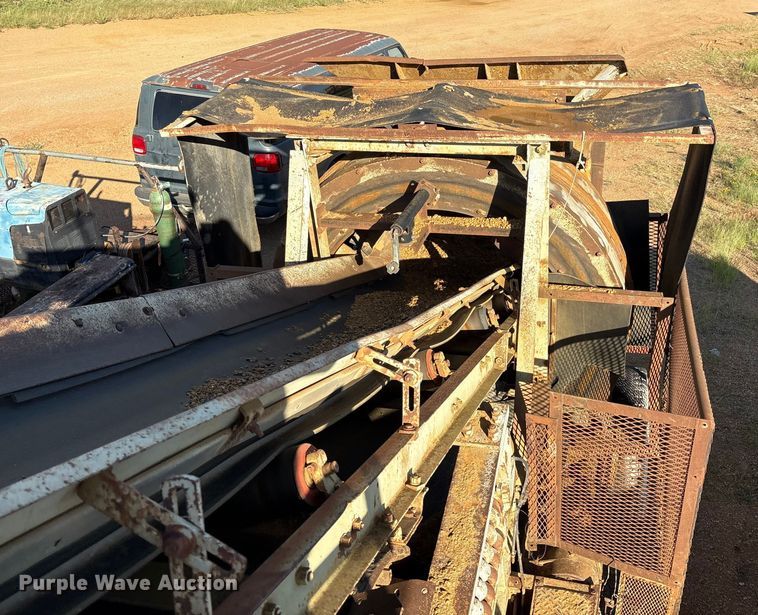 image for item DO1265 Cedarapids crushing plant