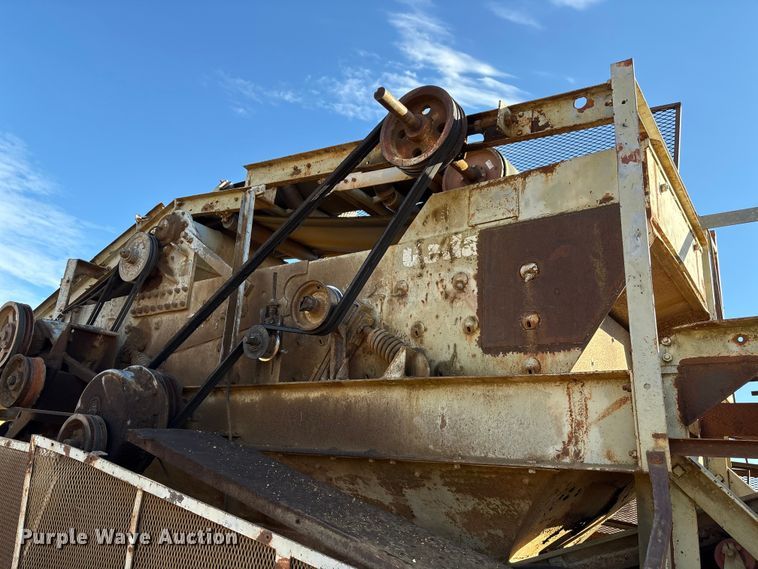 image for item DO1265 Cedarapids crushing plant