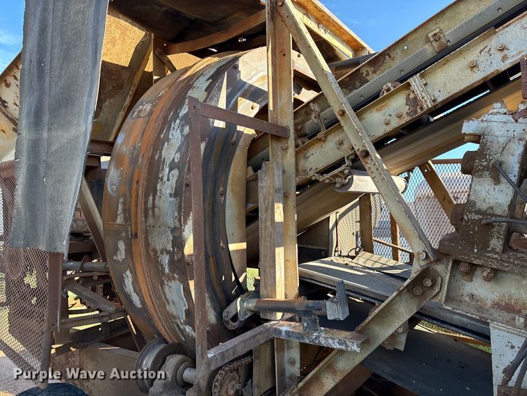 image for item DO1265 Cedarapids crushing plant