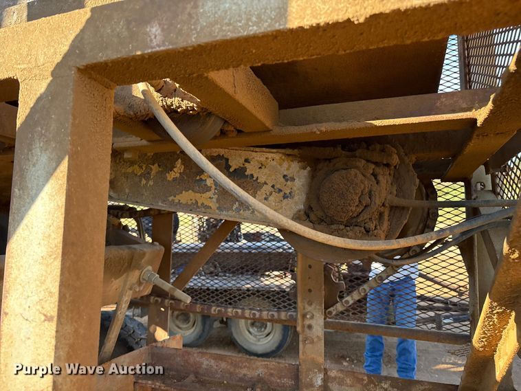 image for item DO1265 Cedarapids crushing plant