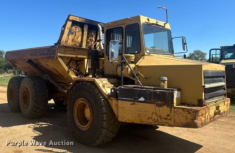 image for item DO1267 1993 Caterpillar D250D articulated haul truck