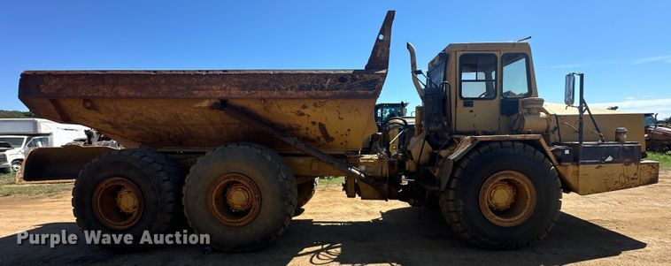 image for item DO1267 1993 Caterpillar D250D articulated haul truck
