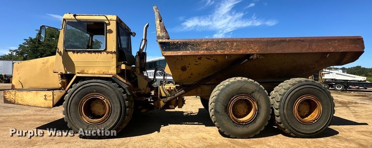 image for item DO1267 1993 Caterpillar D250D articulated haul truck