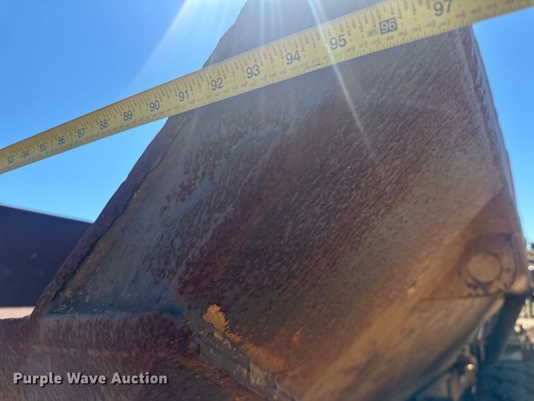 image for item DO1267 1993 Caterpillar D250D articulated haul truck