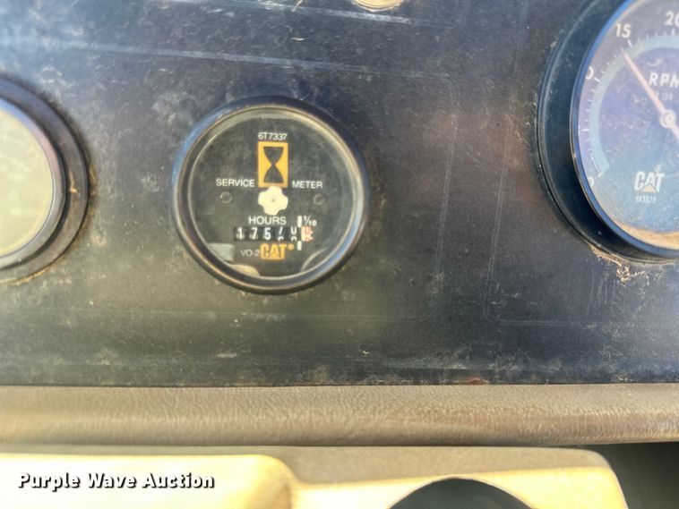 image for item DO1267 1993 Caterpillar D250D articulated haul truck