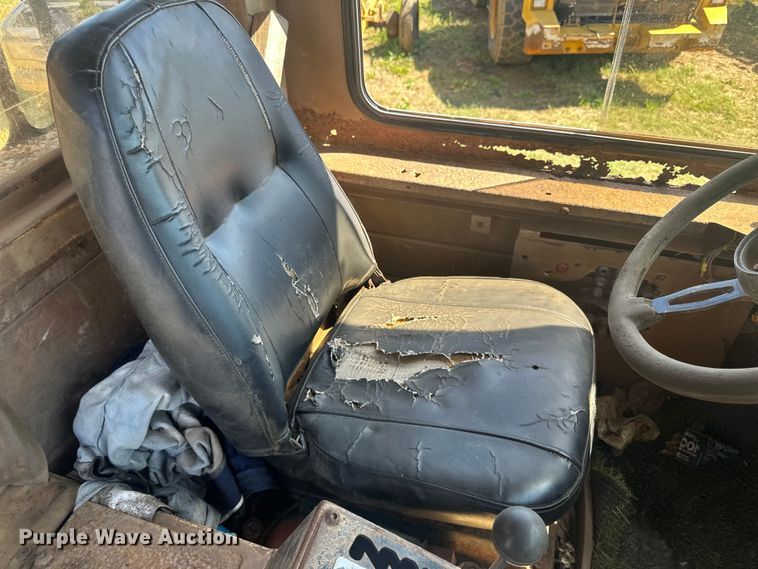 image for item DO1267 1993 Caterpillar D250D articulated haul truck