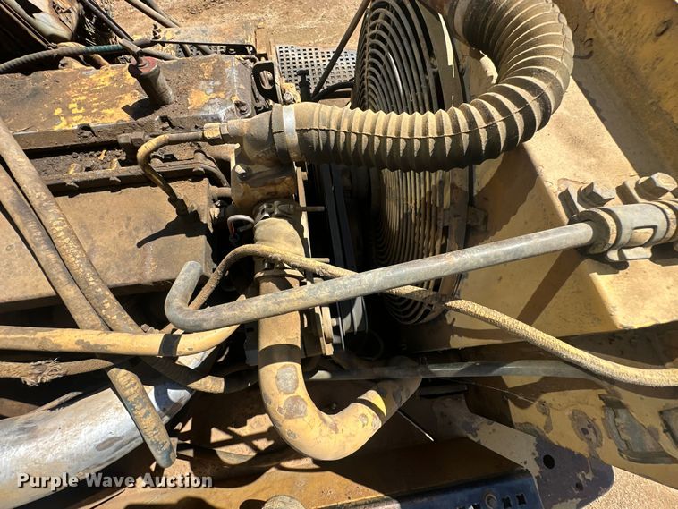 image for item DO1267 1993 Caterpillar D250D articulated haul truck