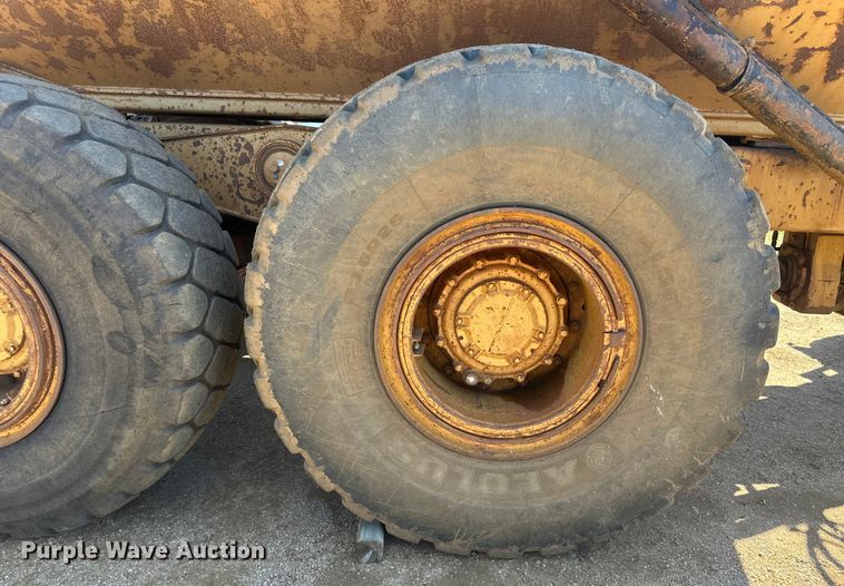 image for item DO1267 1993 Caterpillar D250D articulated haul truck