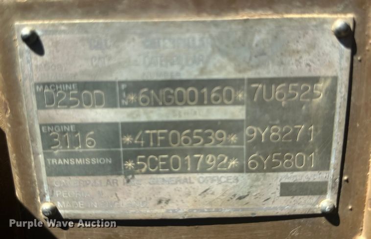 image for item DO1267 1993 Caterpillar D250D articulated haul truck