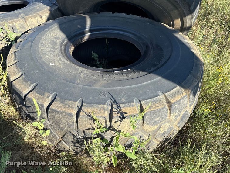 image for item DO1268 (13) tires