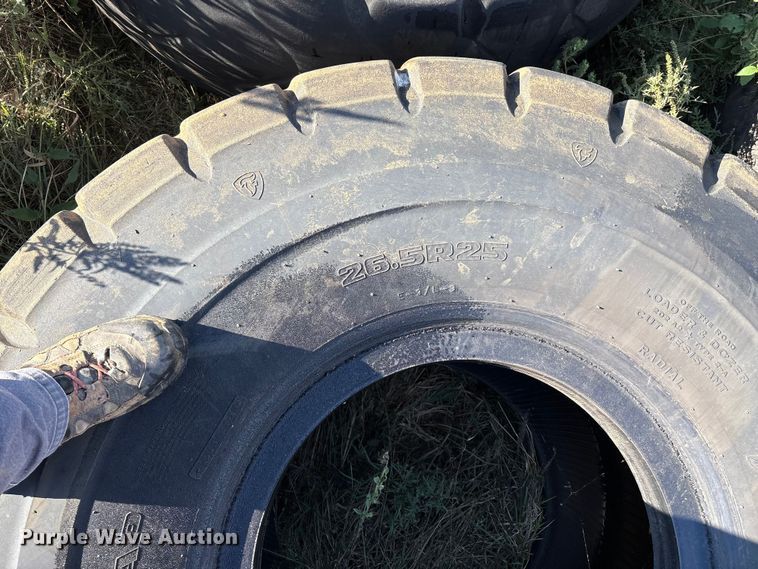 image for item DO1268 (13) tires