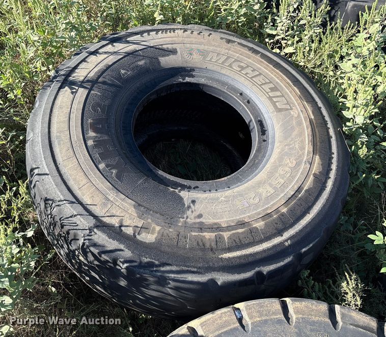 image for item DO1268 (13) tires