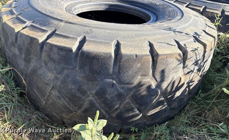 image for item DO1268 (13) tires
