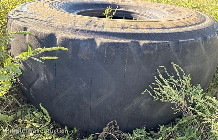 image for item DO1268 (13) tires