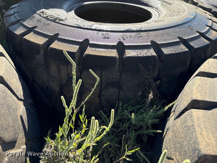 image for item DO1268 (13) tires