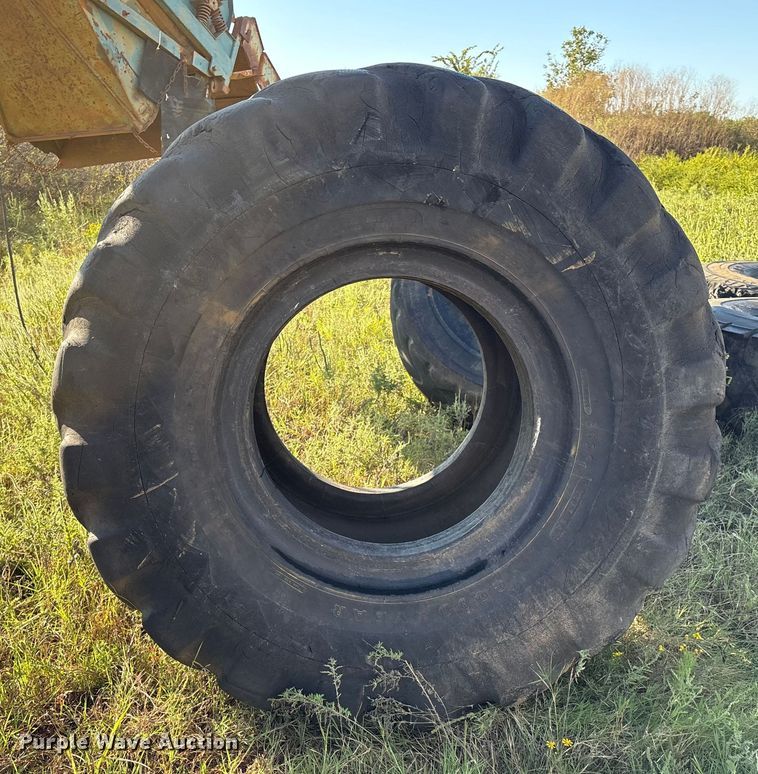 image for item DO1268 (13) tires