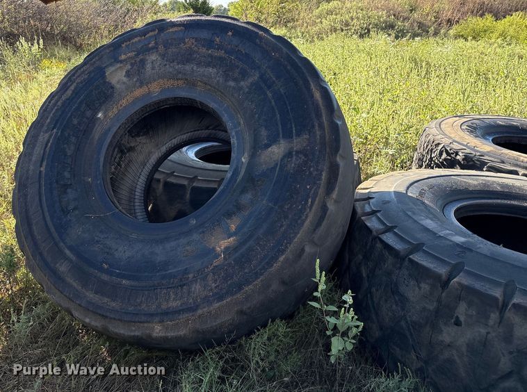 image for item DO1268 (13) tires