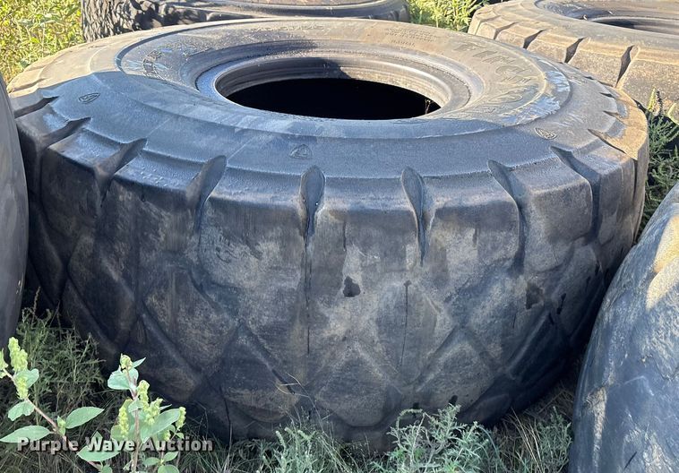 image for item DO1268 (13) tires