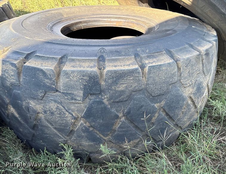 image for item DO1268 (13) tires