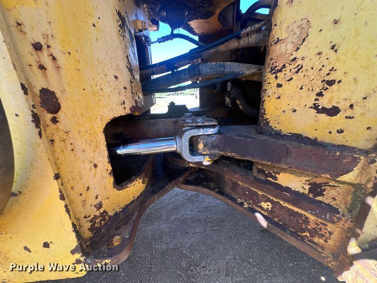 image for item DO1270 1986 Dresser 520B wheel loader