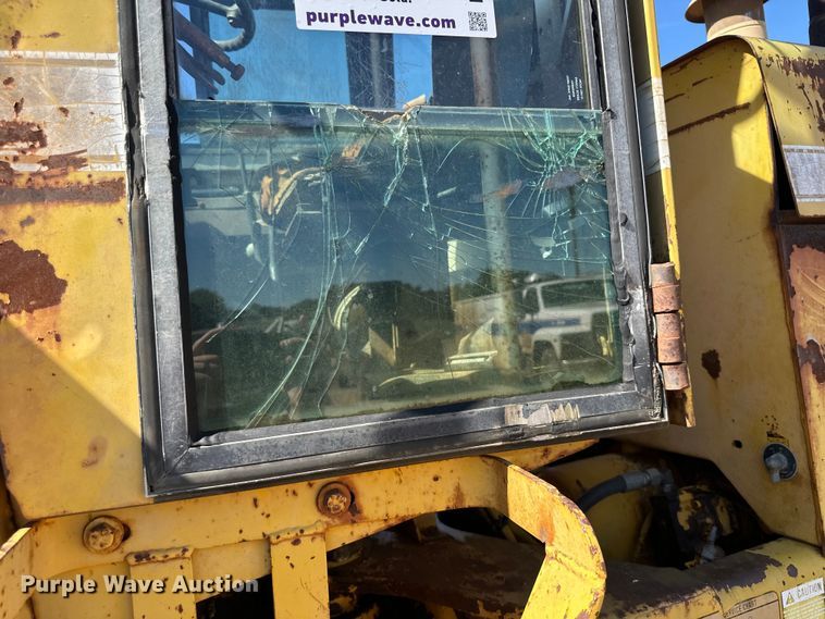 image for item DO1270 1986 Dresser 520B wheel loader