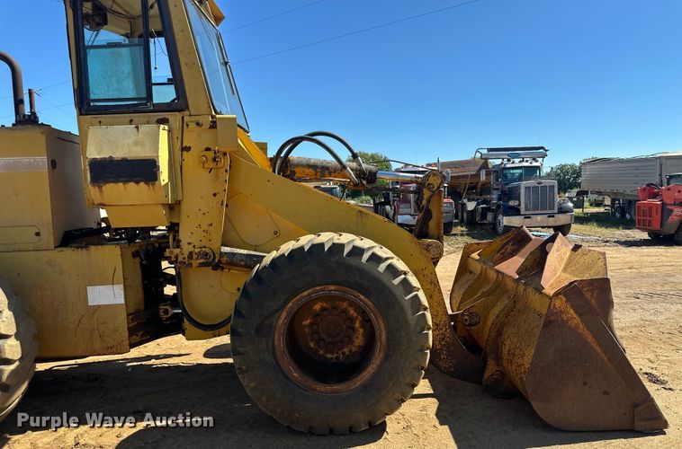 image for item DO1270 1986 Dresser 520B wheel loader
